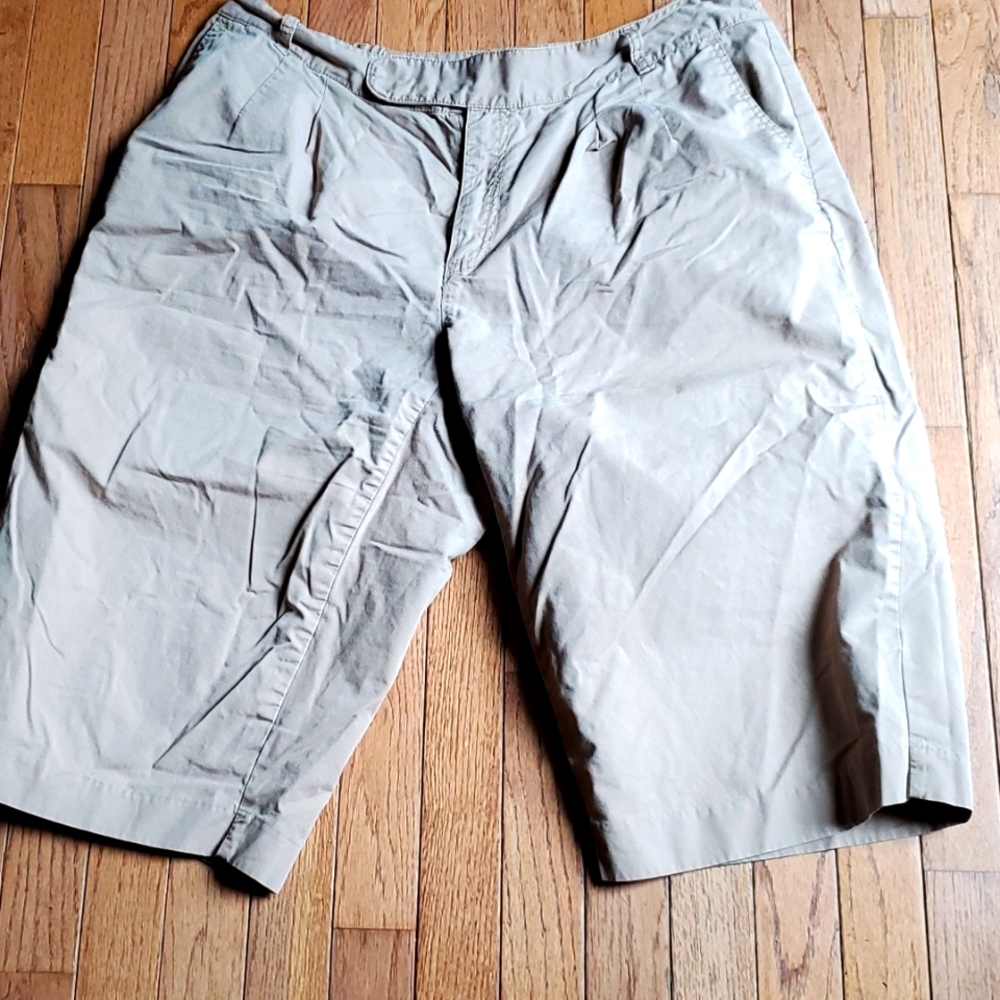 Liz Claiborne cropped pants